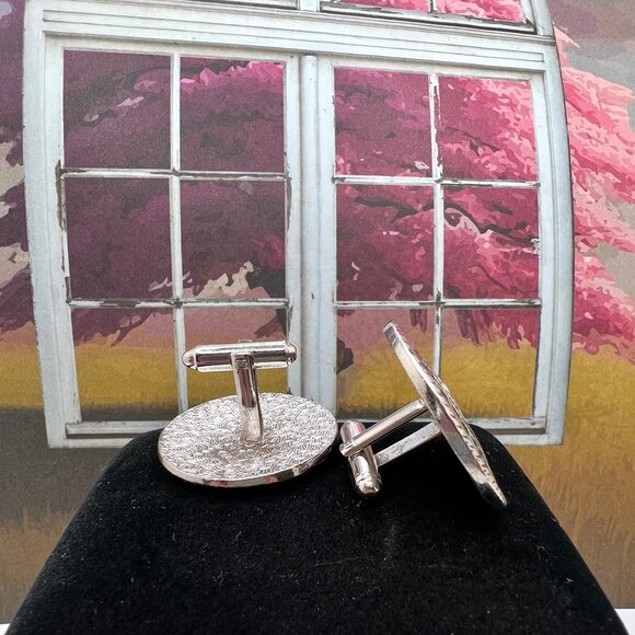 Heracles & The Cretan Bull Cuff Links - Picture 4 of 5